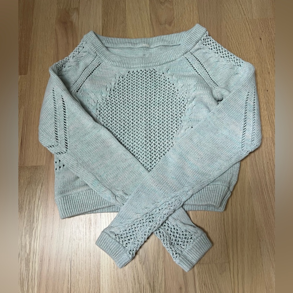 Lululemon Athletica Light Green Crew Neck Sweater